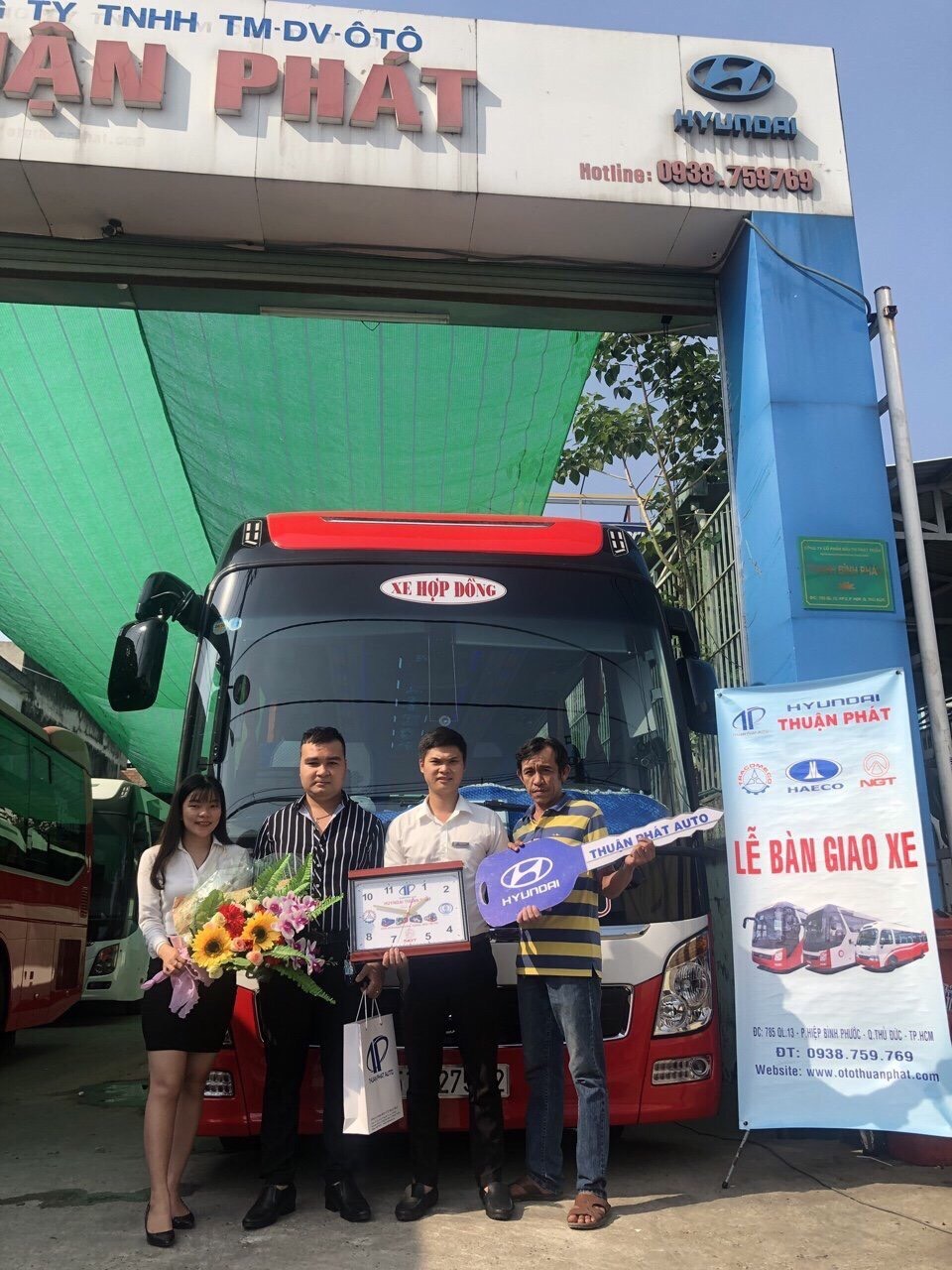 HÌNH ẢNH KHÁCH HÀNG MUA XE 