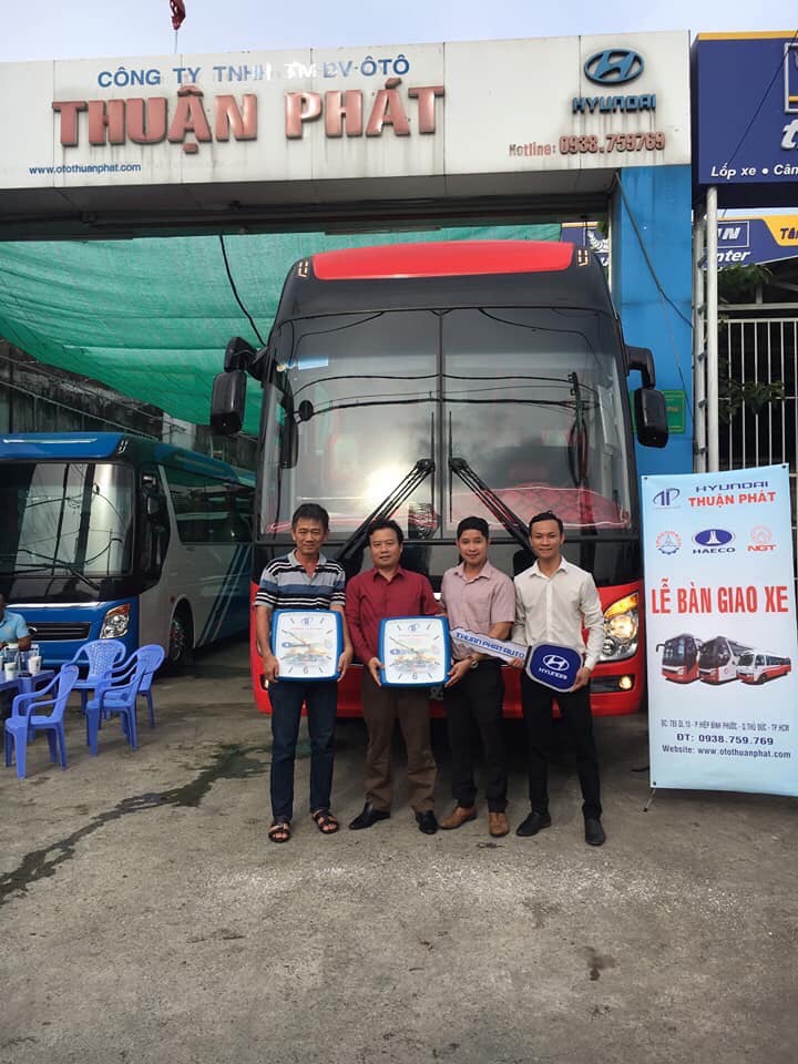 HÌNH ẢNH KHÁCH HÀNG MUA XE 