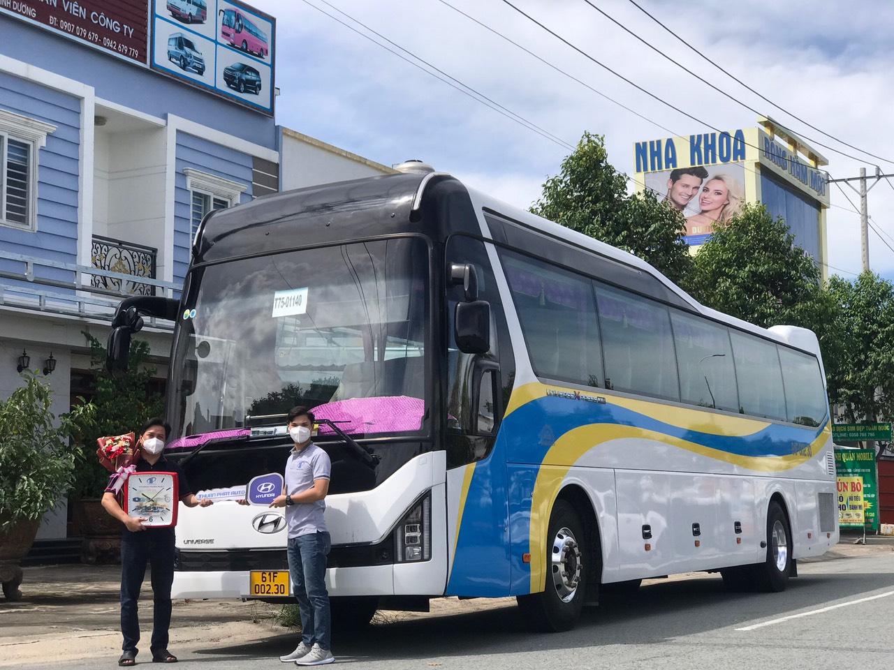 HÌNH ẢNH KHÁCH HÀNG MUA XE 
