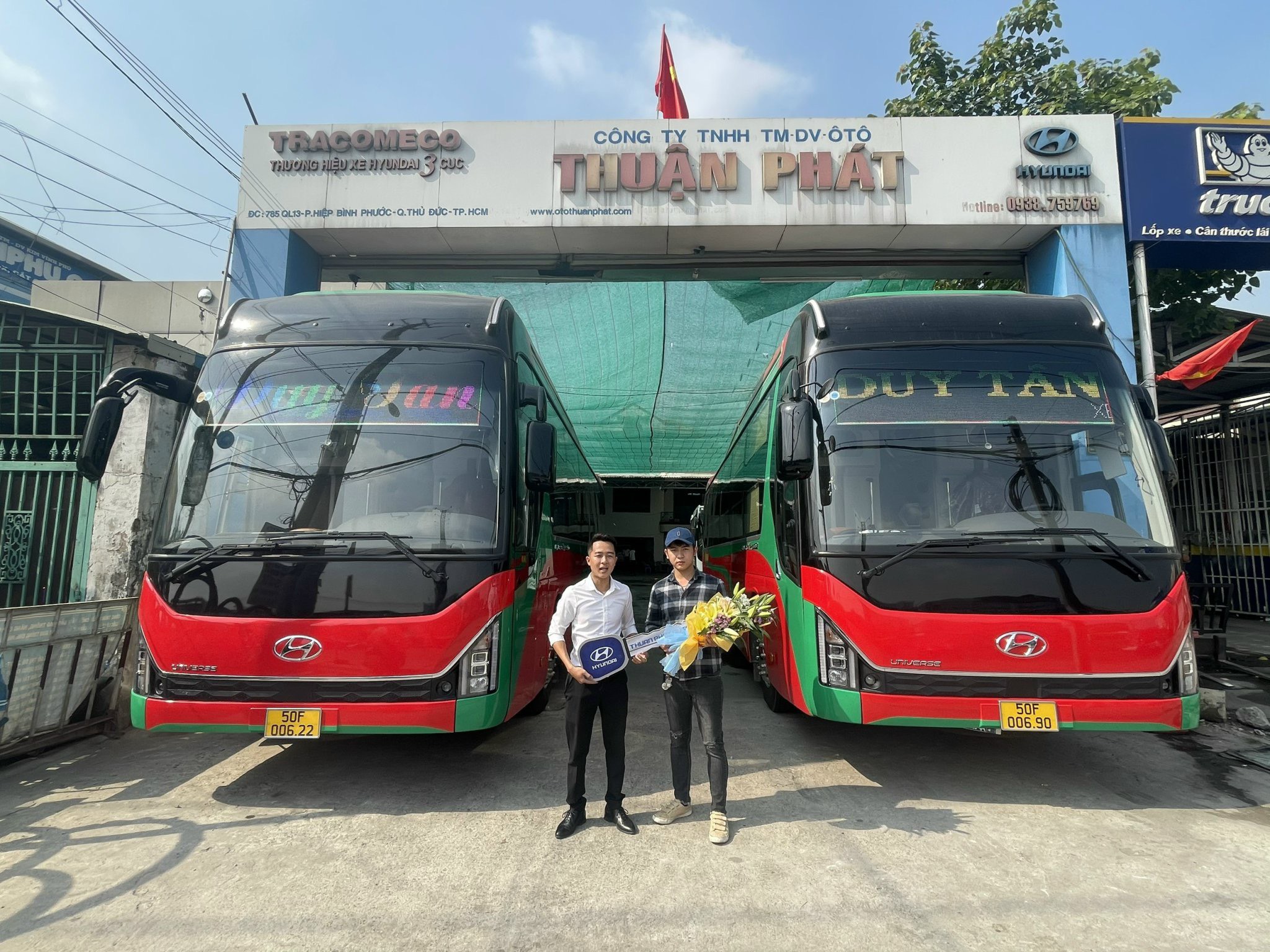 HÌNH ẢNH KHÁCH HÀNG MUA XE 