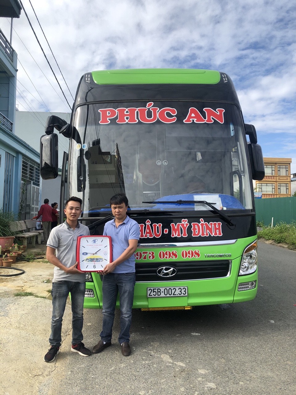 HÌNH ẢNH KHÁCH HÀNG MUA XE 