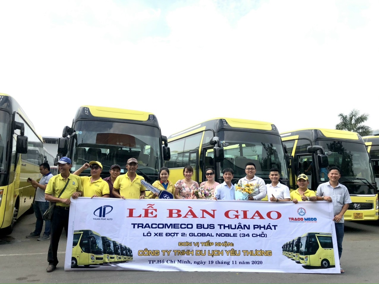 HÌNH ẢNH KHÁCH HÀNG MUA XE 